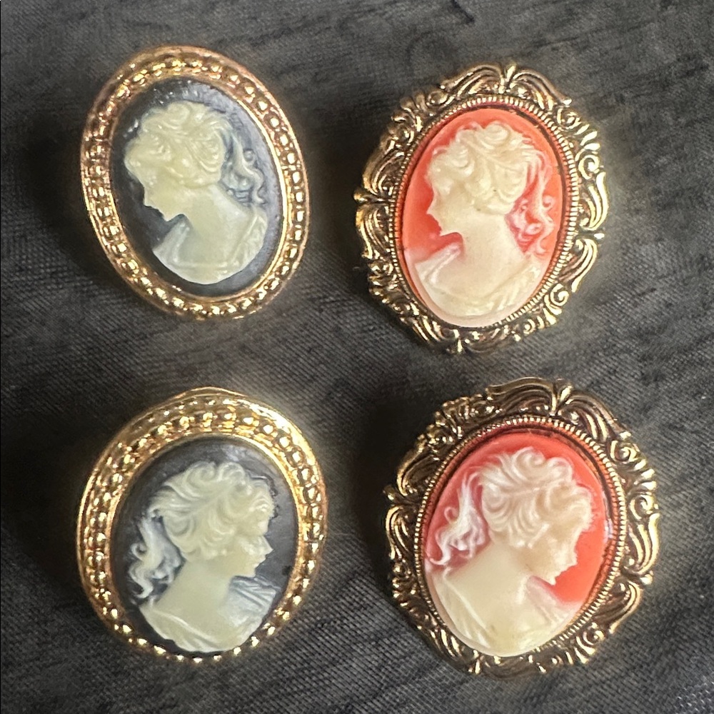 Elegant Gold and Cameo Earrings Set - Picture 11 of 13